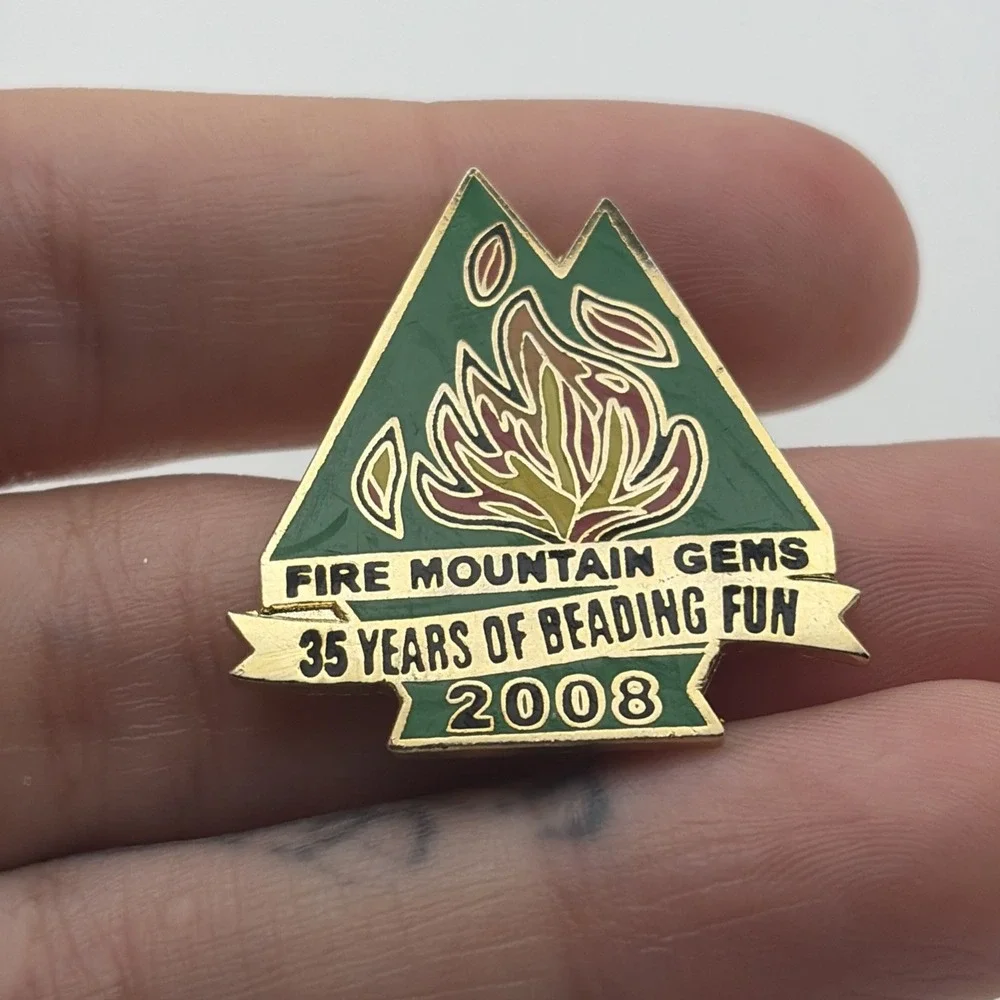 2008 Fire Mountain Gems 35 Years Of Beading Fun Lapel Hat Pin
